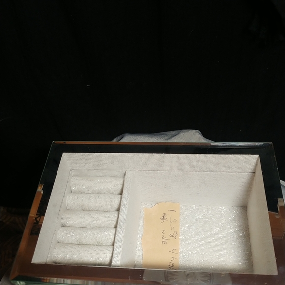 Jewellery - Picture 2 of 4